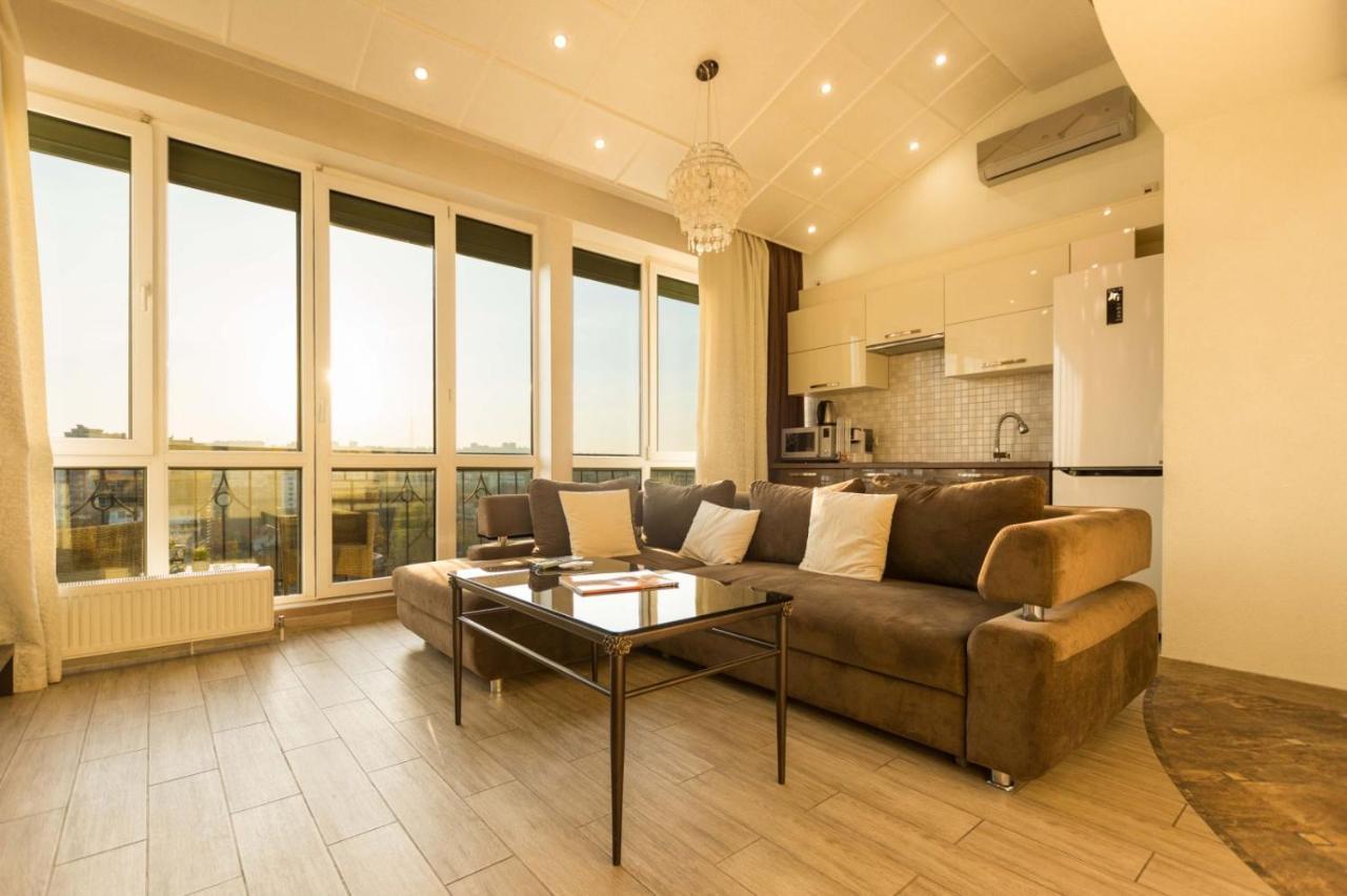 Wonderful Penthouse In Centr Of Chisinau Apartment Exterior photo