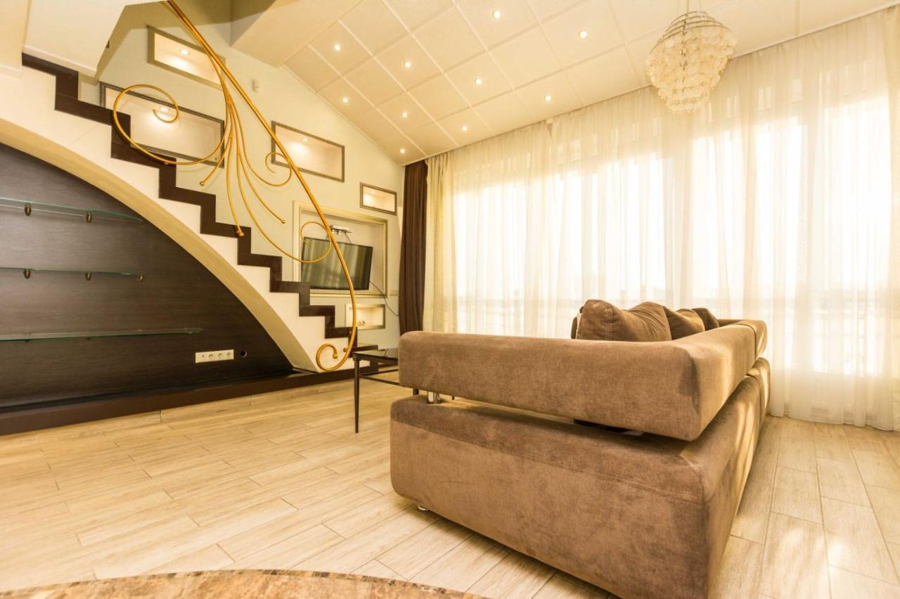 Wonderful Penthouse In Centr Of Chisinau Apartment Exterior photo