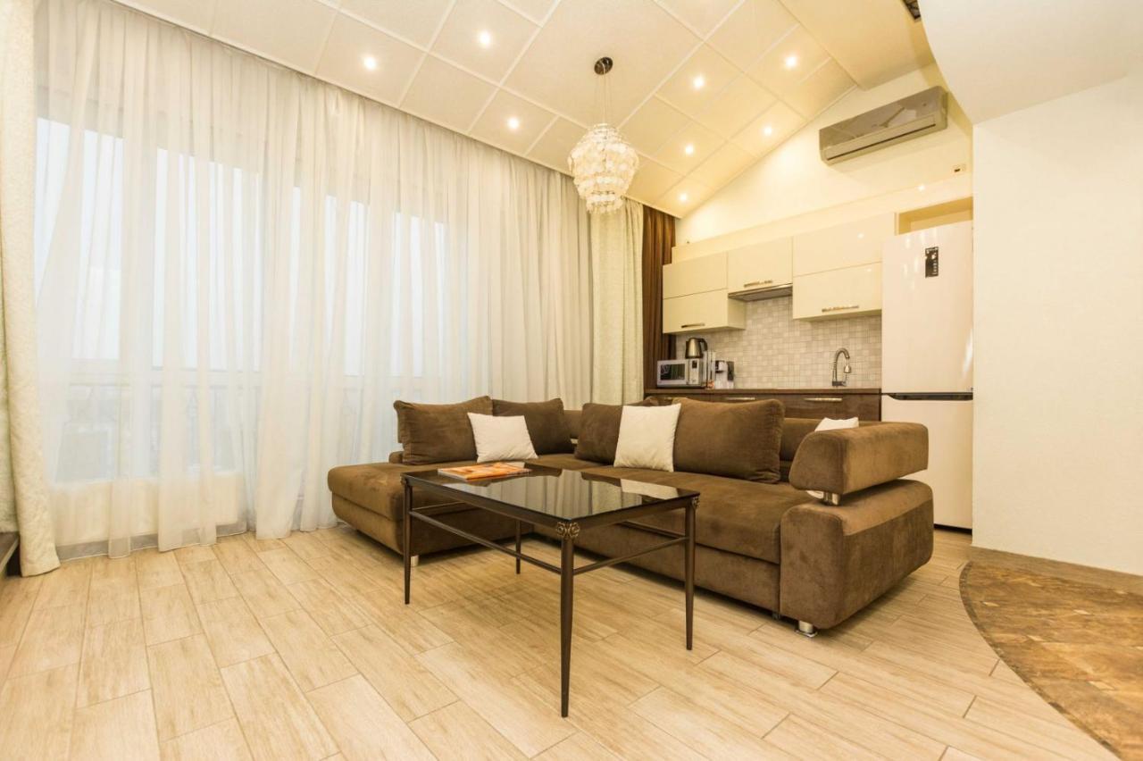 Wonderful Penthouse In Centr Of Chisinau Apartment Exterior photo